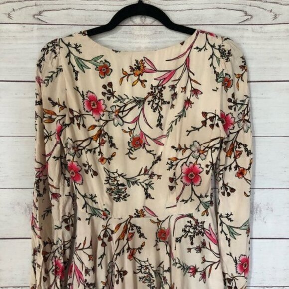 UO Ecote Rosalinda Floral Long Sleeve Dress 4 - Picture 6 of 7